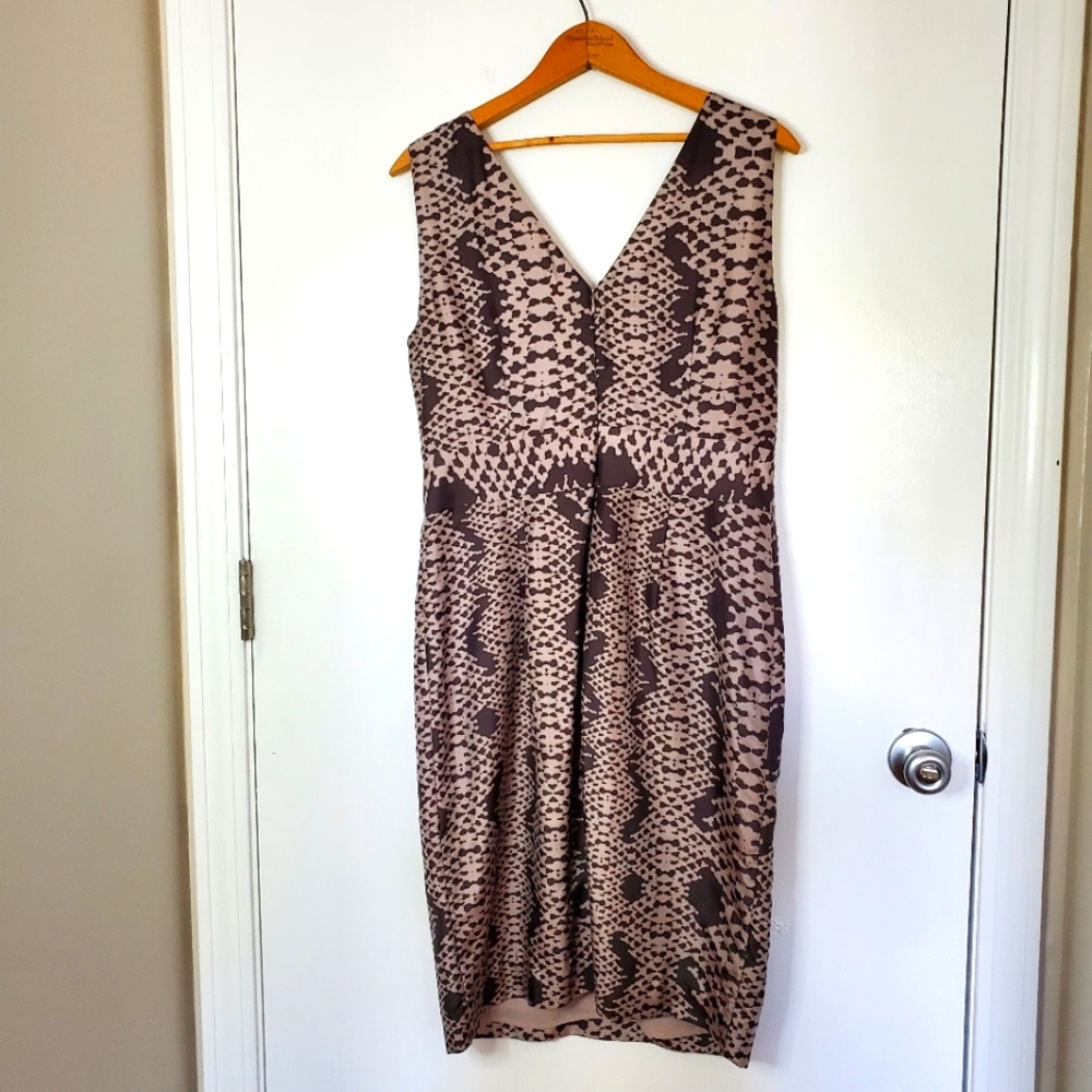 Banana Republic women's size 12 100% Silk dress Snake Skin Print Tank Dress
